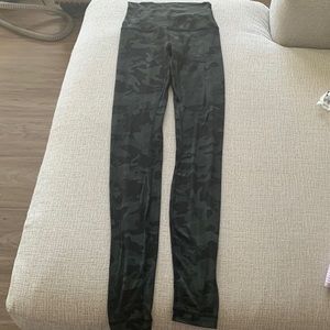 Lululemon align size 2, 28”